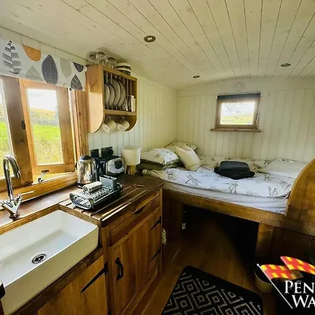 Chalet The Hideaway - Shepherds Hut In Cumbria